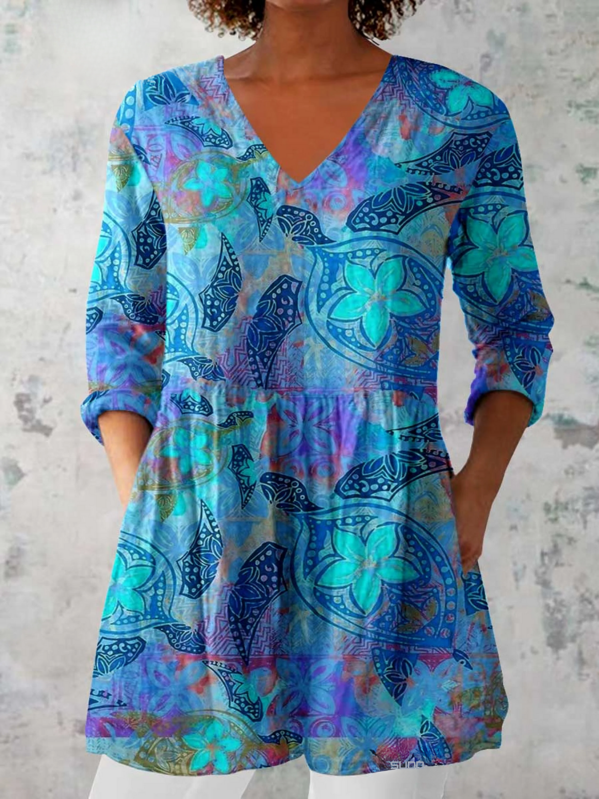 LILIA™ | Blouse longue à col en V