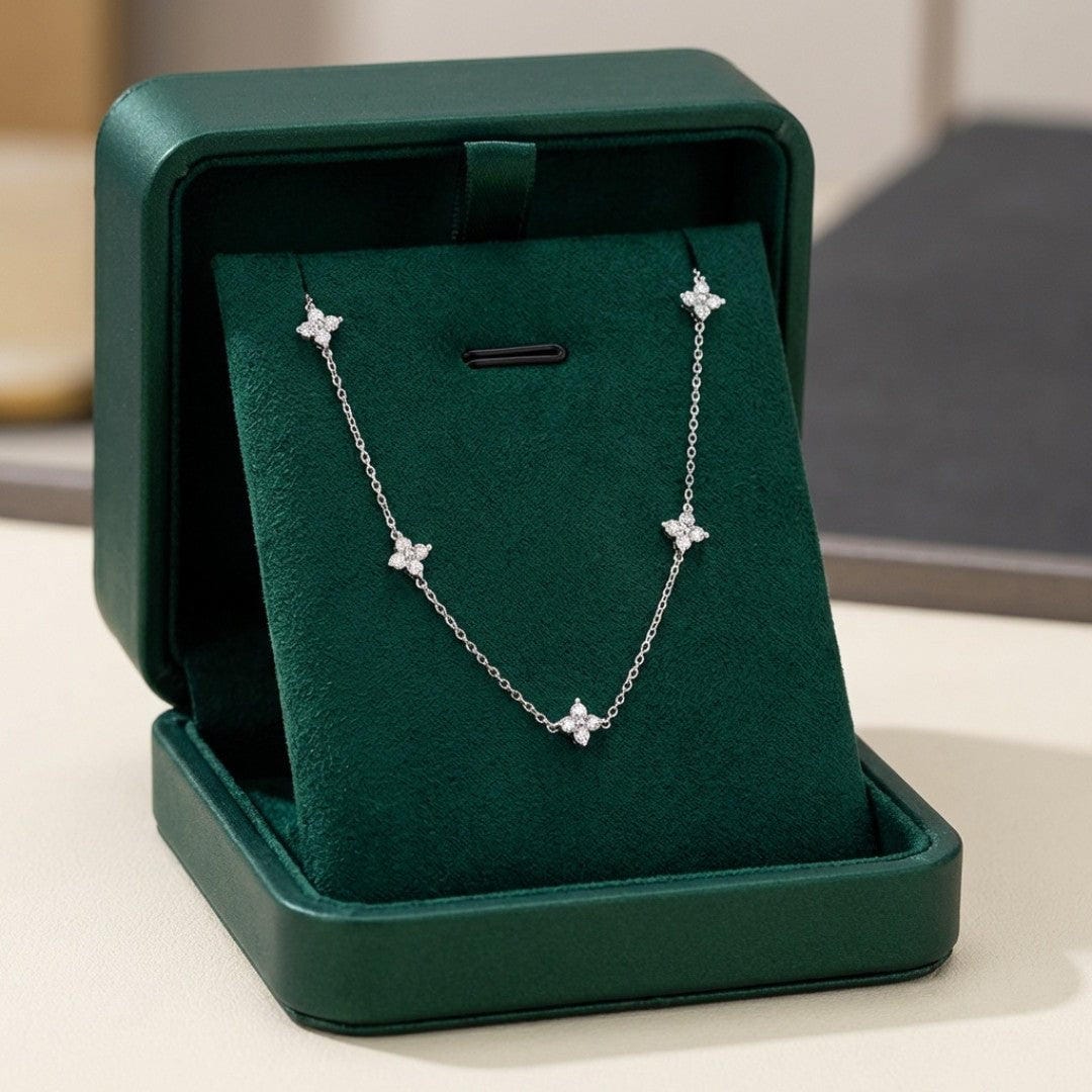 Collier en Zirconia Incrusté de Fleurs Magnifiques