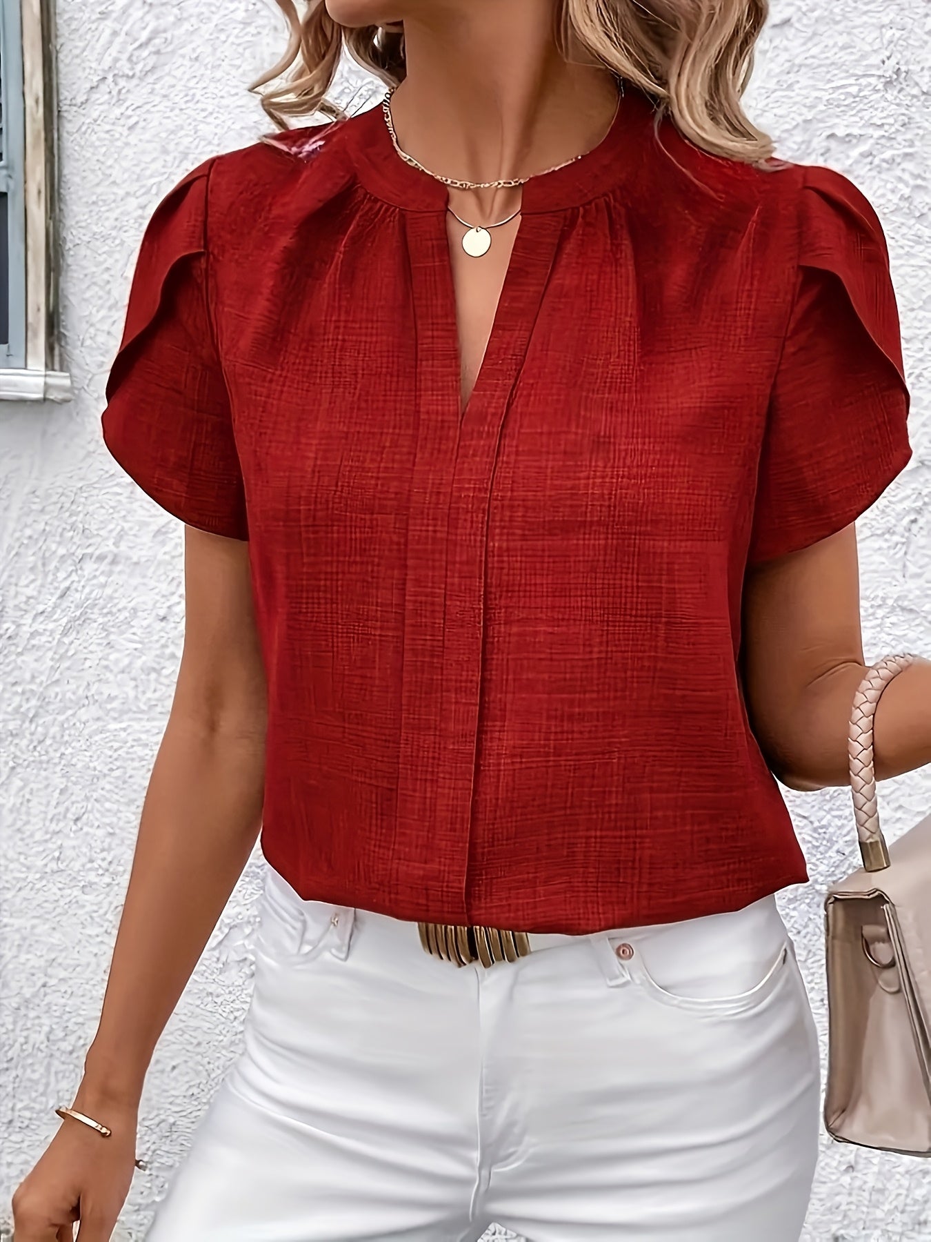 Delilah | Blouse à manches en pétales et encolure en V