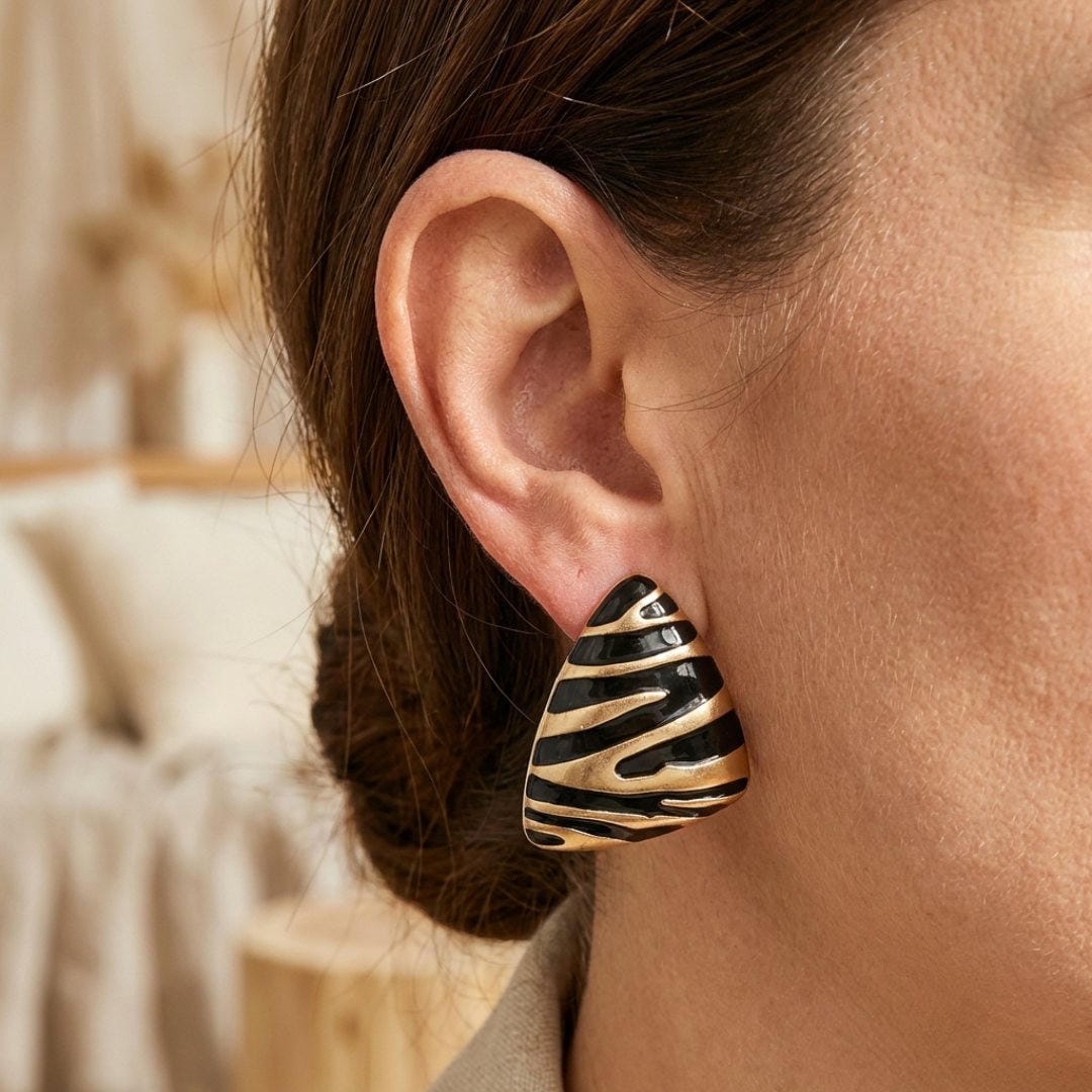 Boucles d'oreilles clous en forme de triangle zèbre