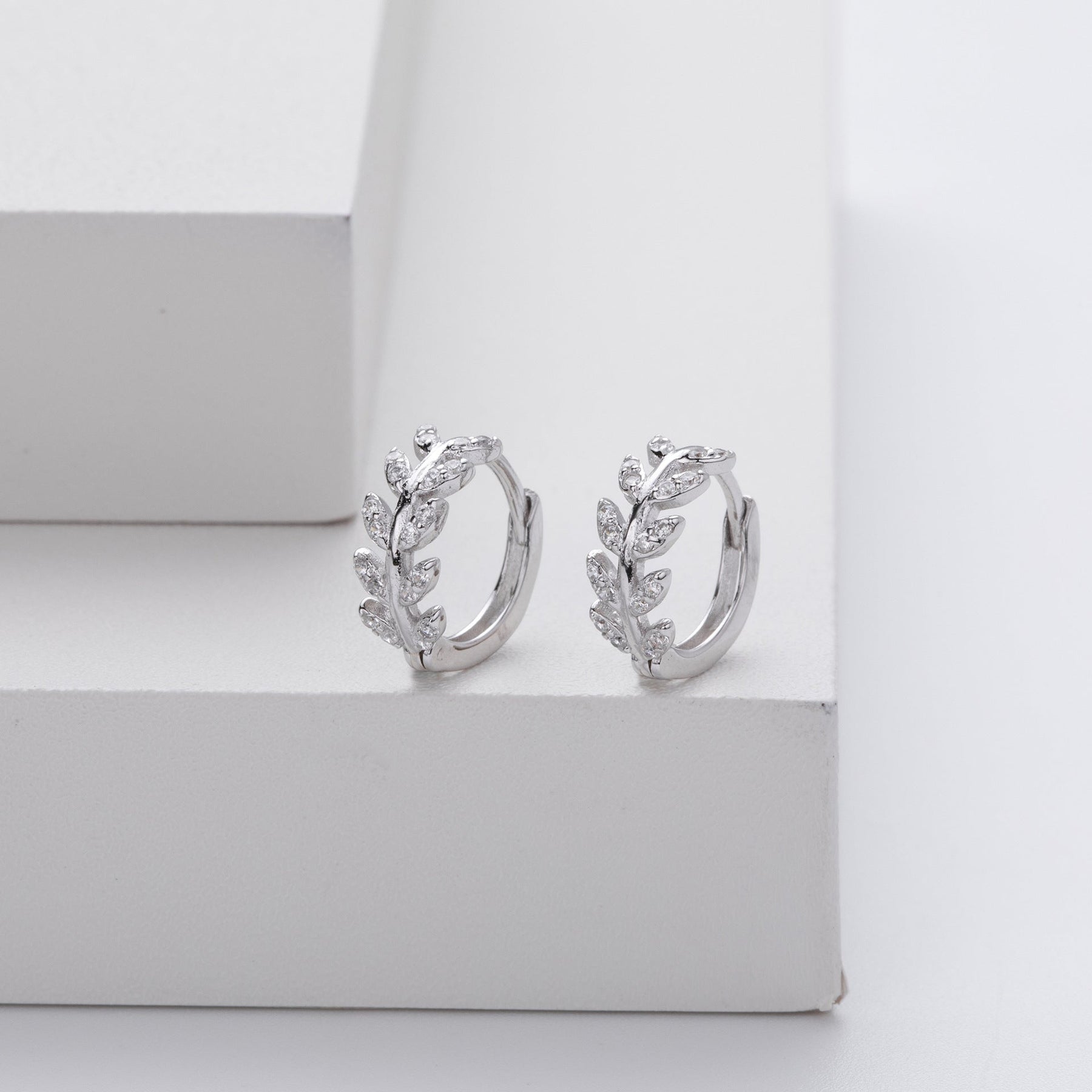 Boucles d'oreilles en argent en forme de feuille
