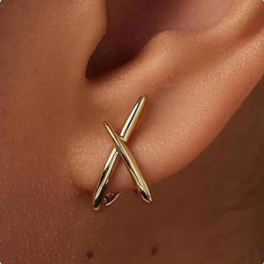 Boucles d'oreilles croisées en or intemporel