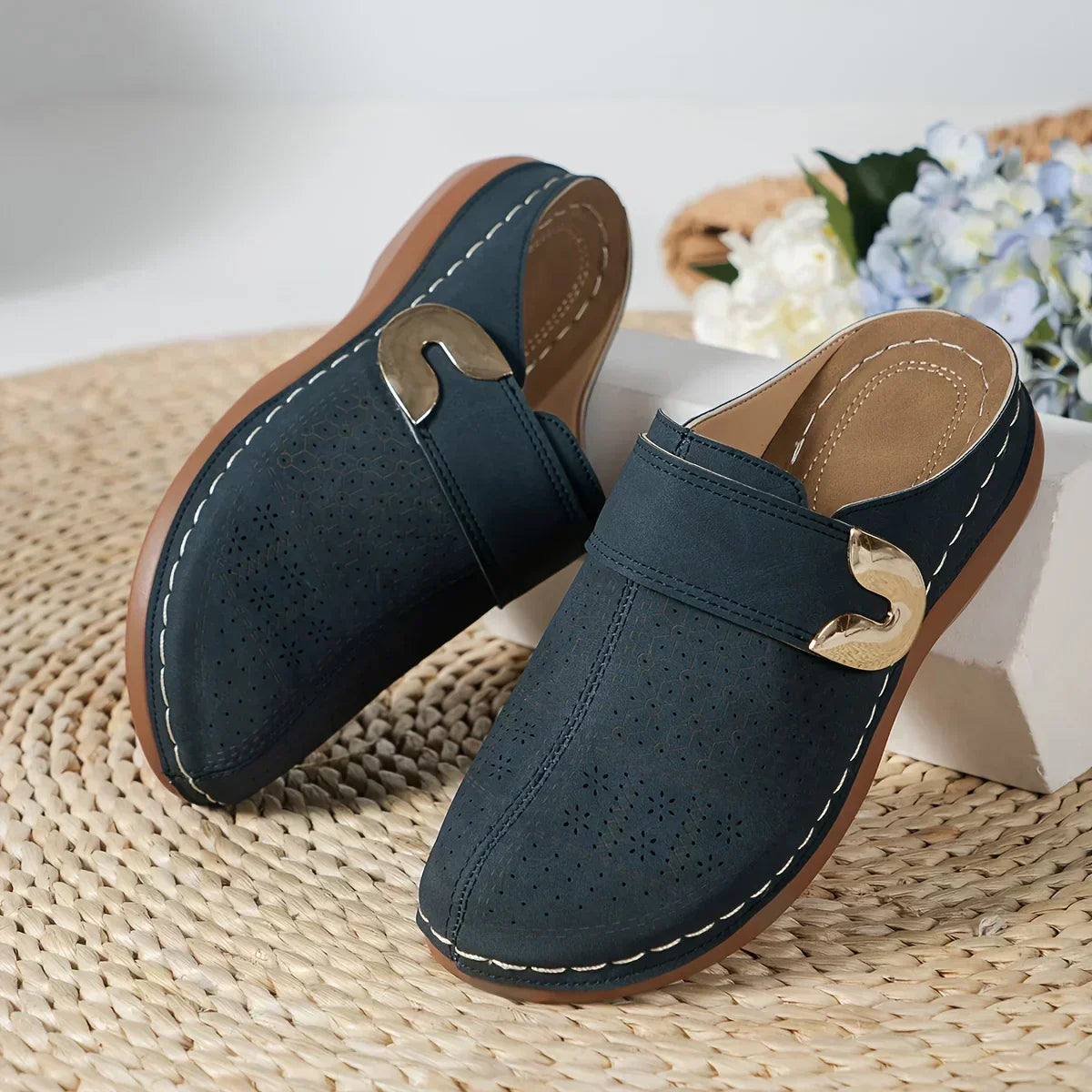 MAREL | Sandales à talon compensé élégantes