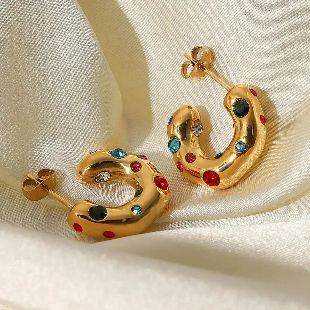 Boucles d'oreilles créoles en zircon doré scintillant