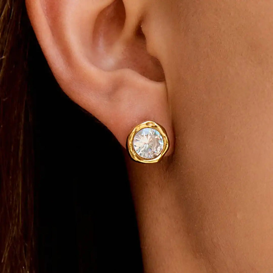 Boucles d'oreilles rondes en zirconia doré intemporel