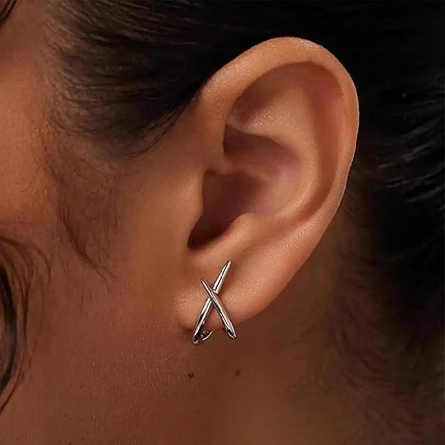 Boucles d'oreilles croisées en or intemporel