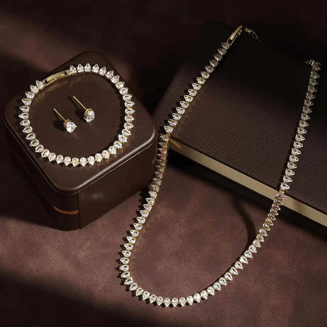 Superbe ensemble complet de mariage en zircon cubique transparent