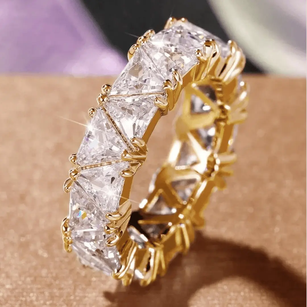 Bague Vintage en Pierre Triangle