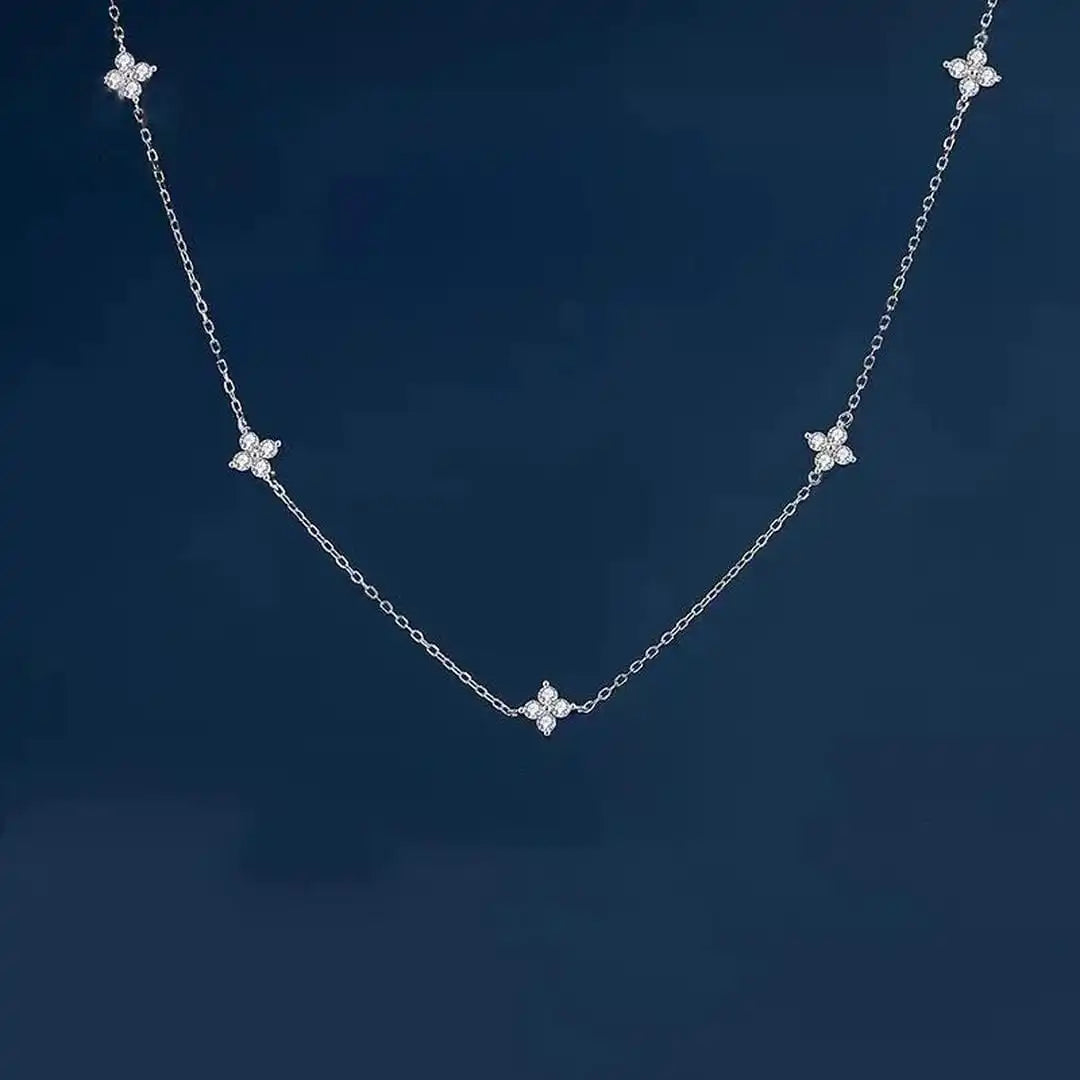 Collier en Zirconia Incrusté de Fleurs Magnifiques