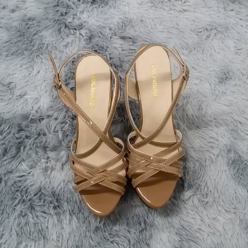 SAINT™ | Talons Élégants