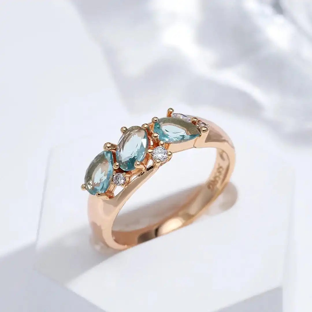 Bague en Zircon Bleu en Or Rose Vintage