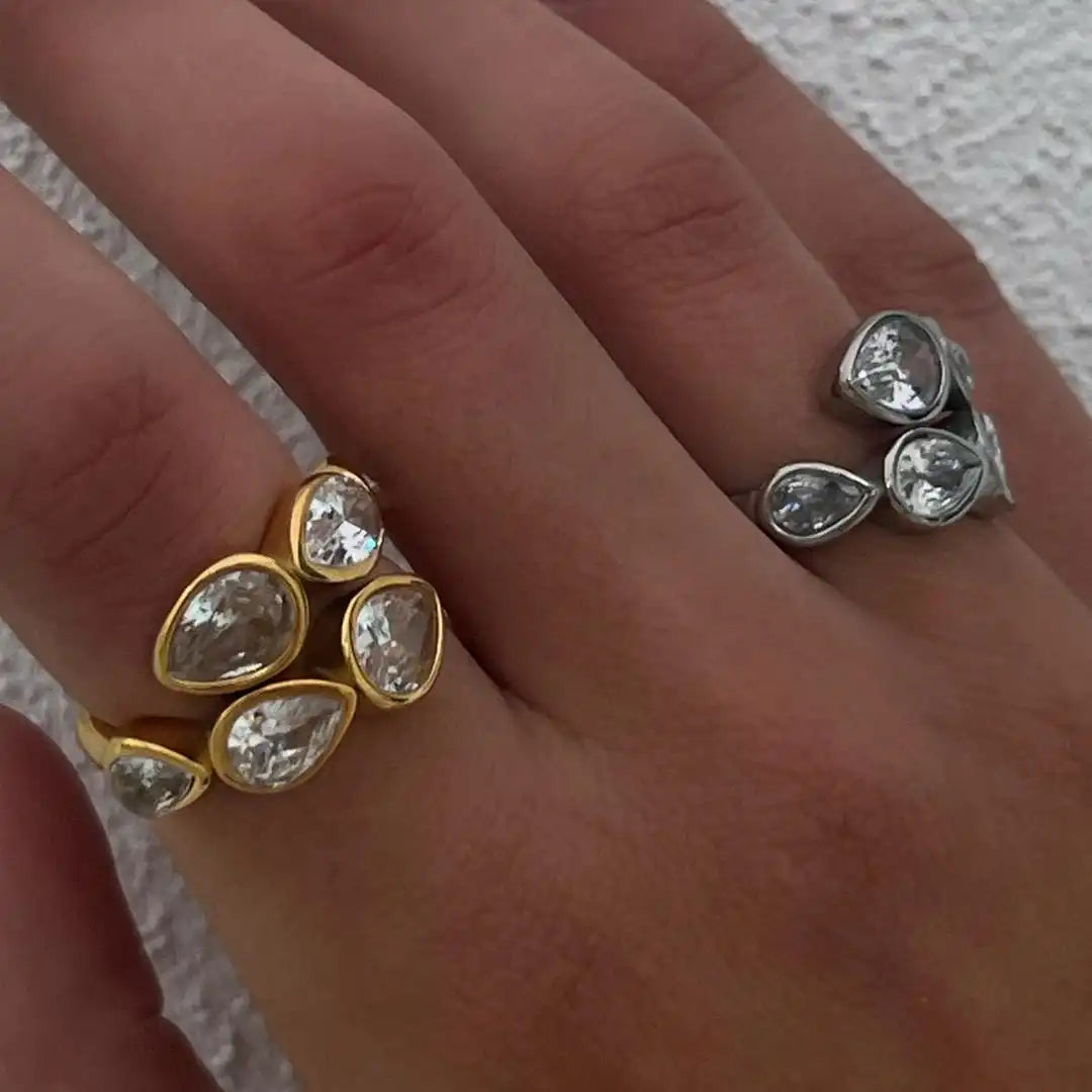Bague Cluster Goutte d'Eau à Cinq Pierres