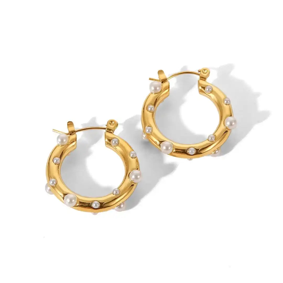 Boucles d'oreilles créoles en zircon doré scintillant