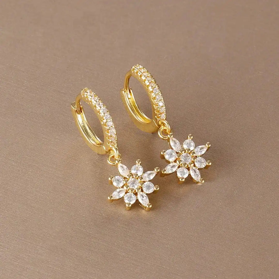 Boucles d'oreilles pendantes en cristal classique en forme de flocon de neige