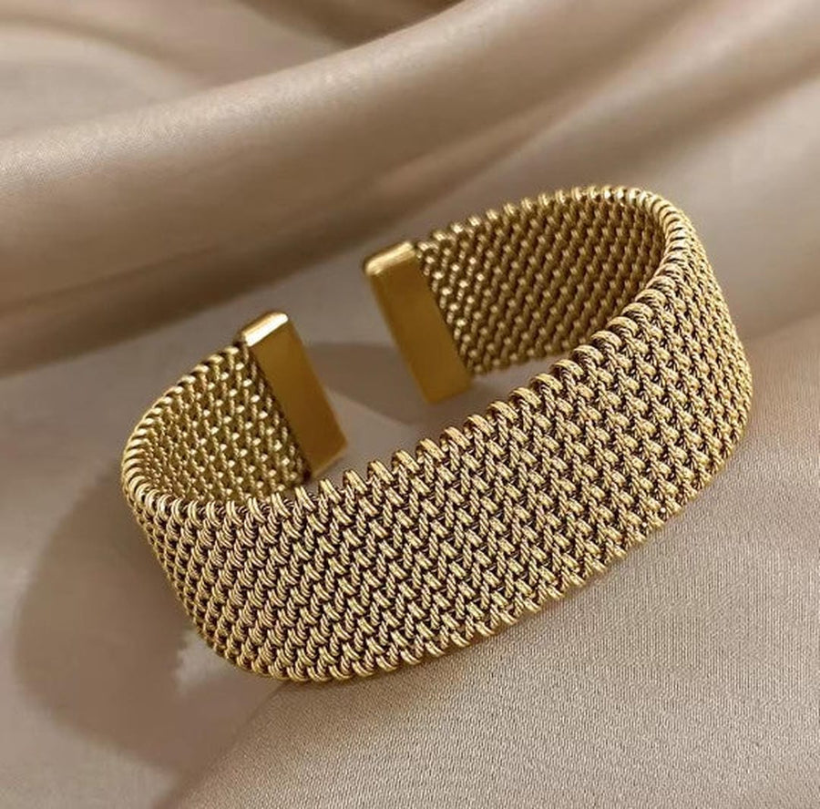 Bracelet Classique Ouvert en Maille Tressée Vintage