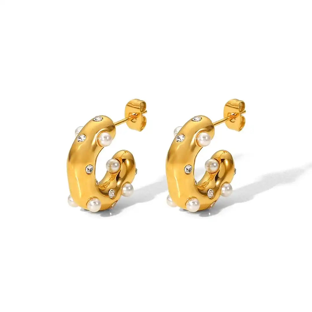 Boucles d'oreilles créoles en zircon doré scintillant