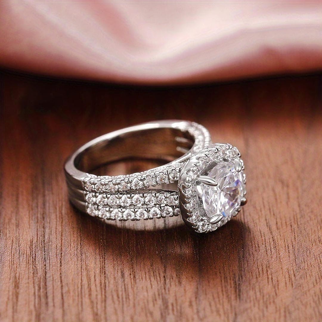 Bague de déclaration Halo Pavé en coussin