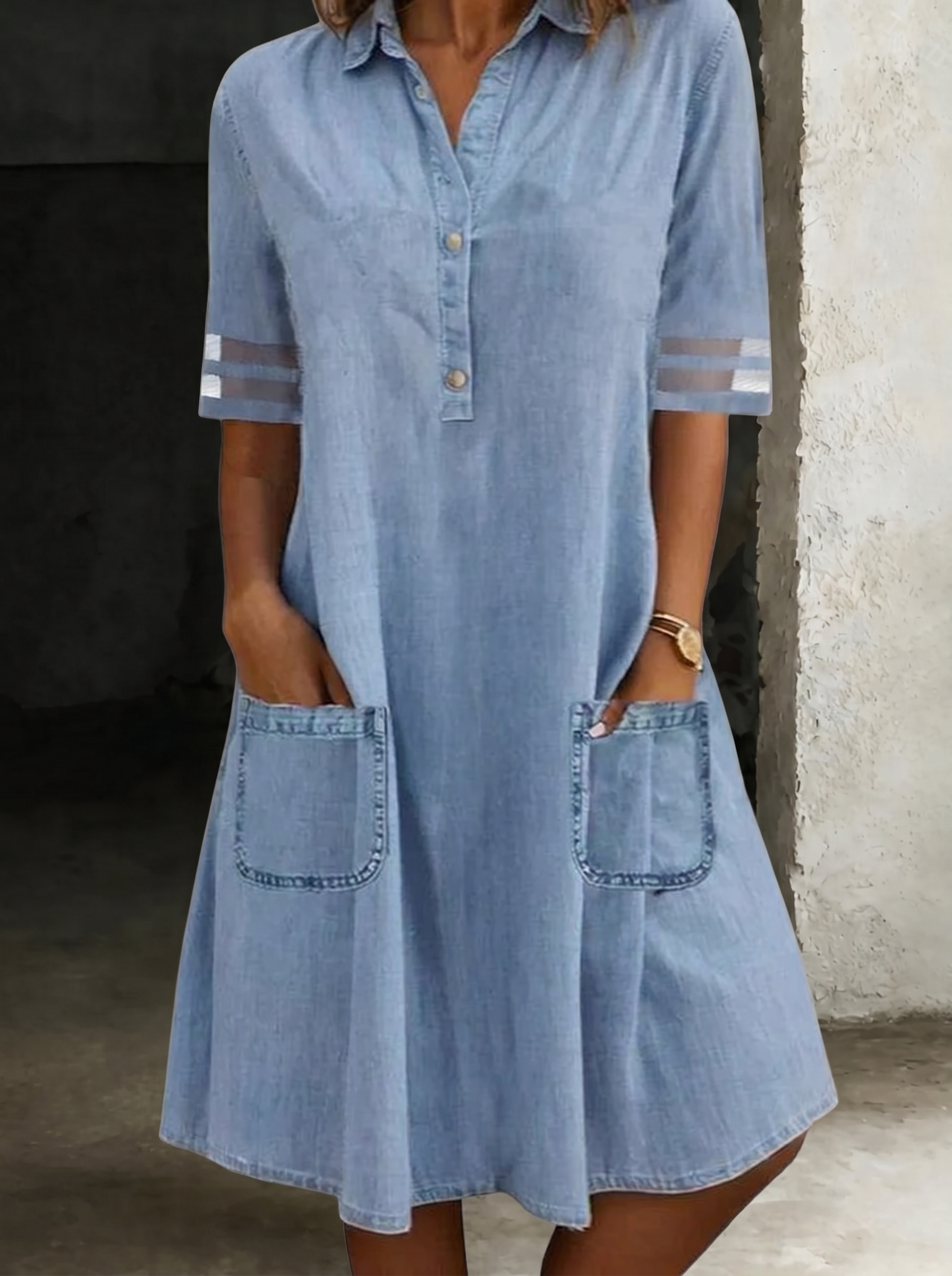 LUCIA | Robe en jean qui met en valeur la silhouette