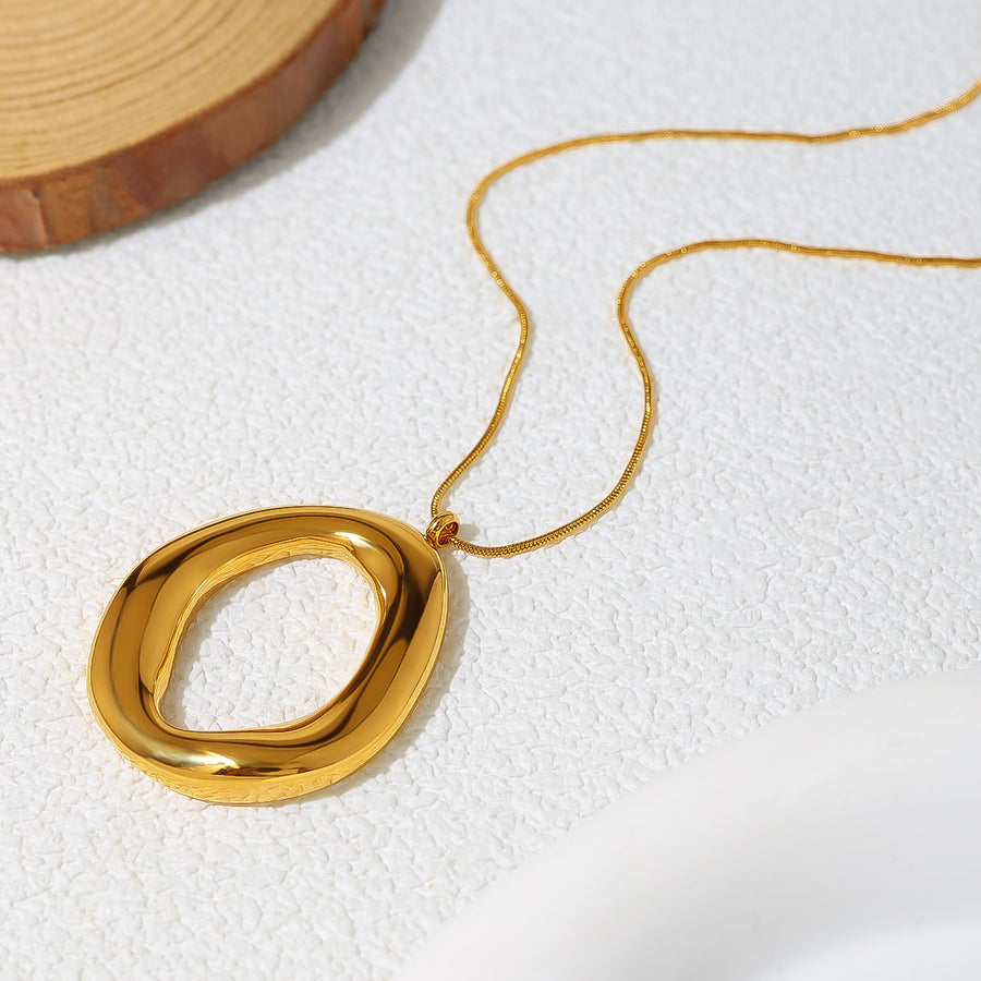 Collier Ovale Doré en Or Plaqué